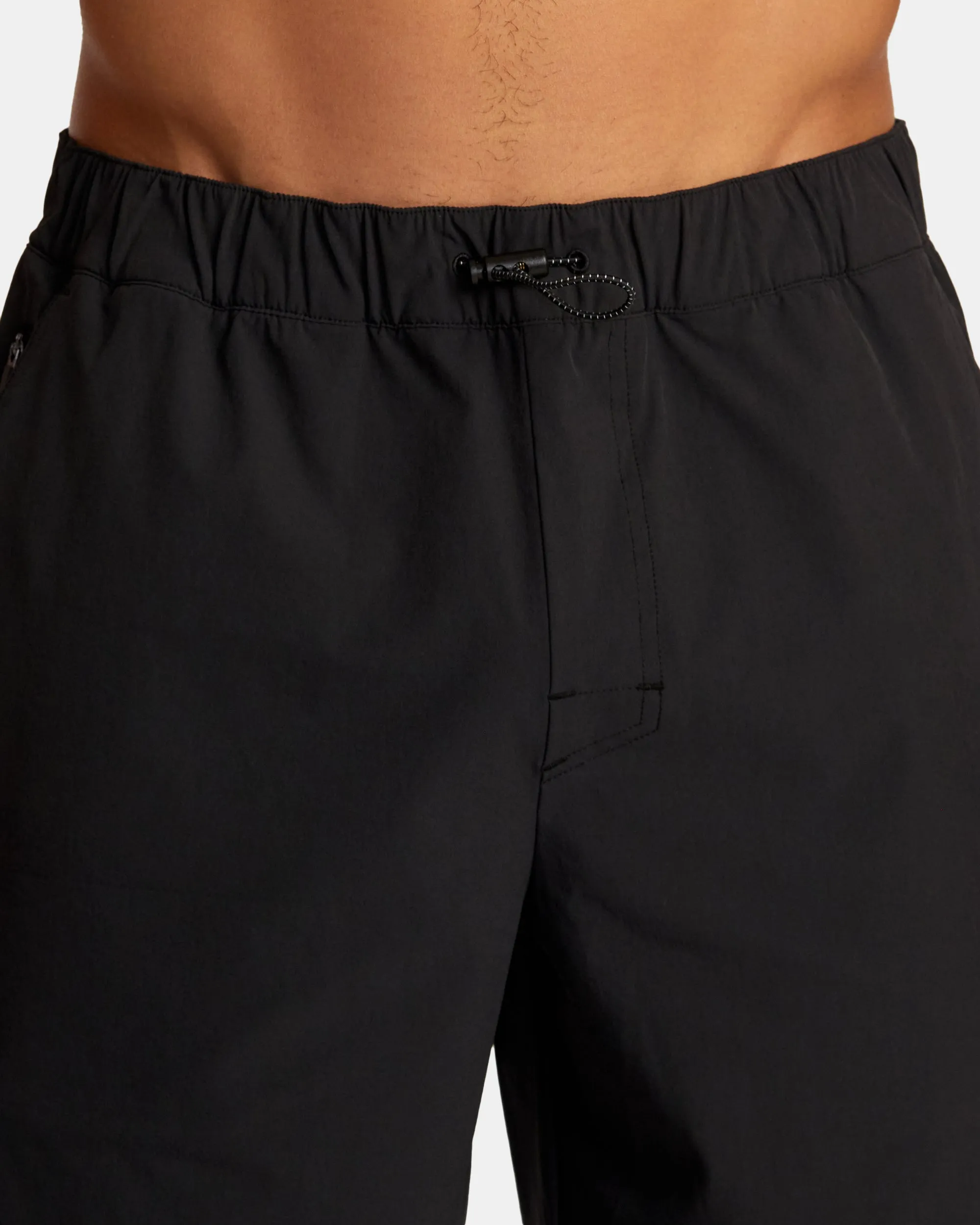 Outsider 17" Shorts - Black
