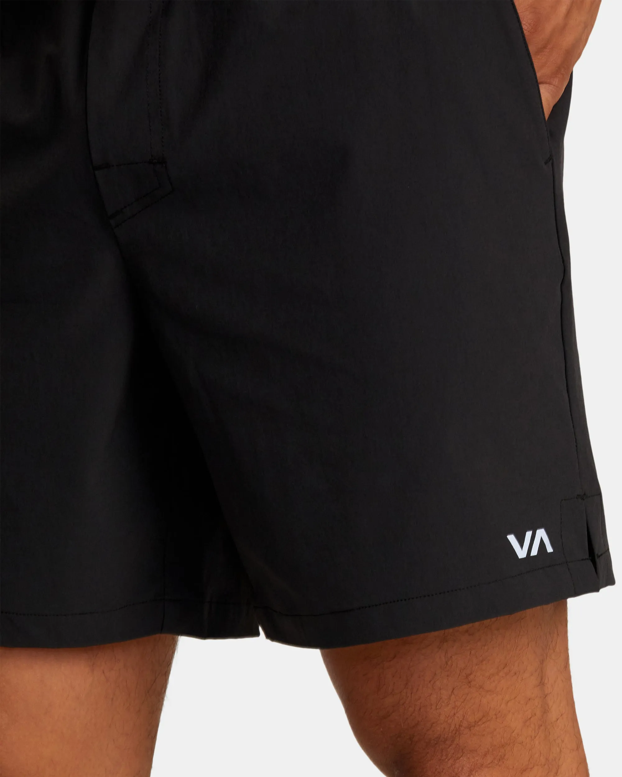 Outsider 17" Shorts - Black