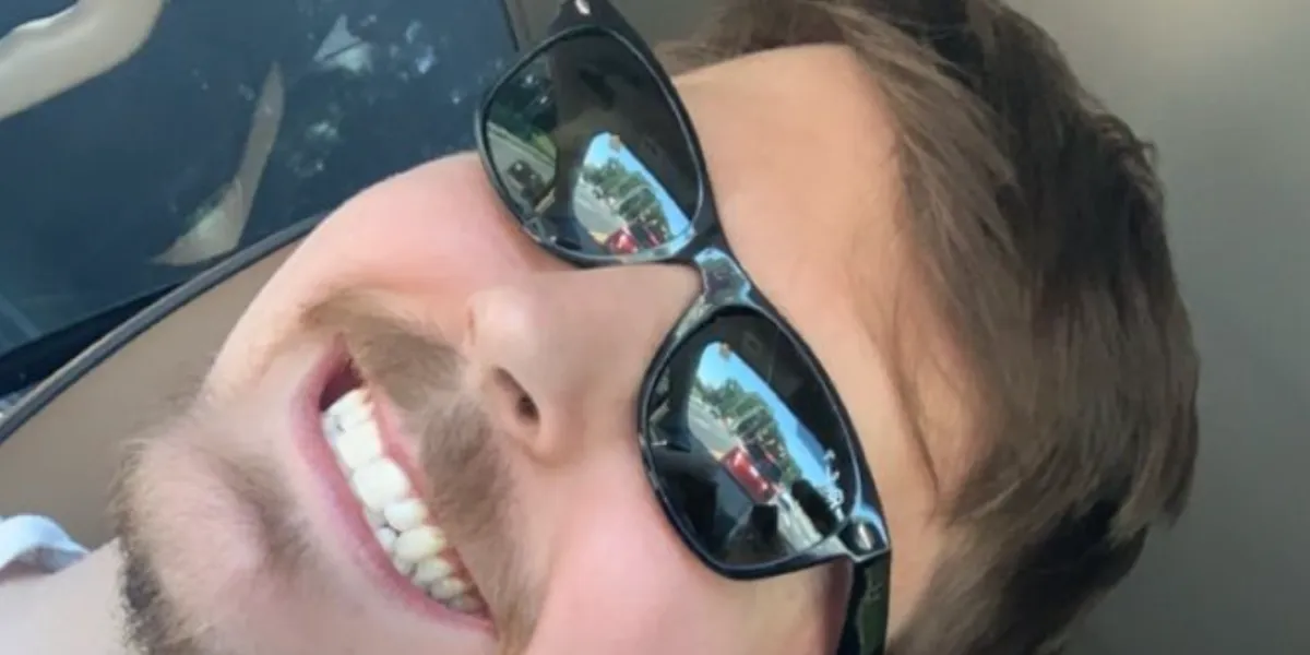 Ray-Ban New Wayfarer 2132 901/58 Polarised - As Seen On MrBeast & Talita von Furstenberg